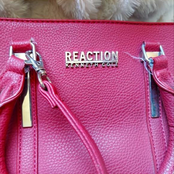 NWOT 🔥🔥 Kenneth Cole Reaction Red Leather Handbag - Picture 1 of 8
